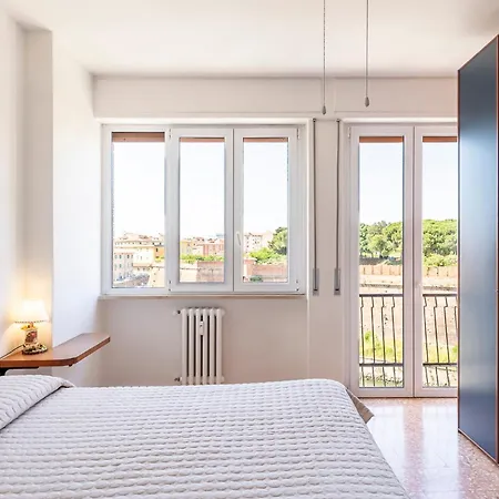 Guesthost - Spacious With Canal&fortress View Appartement Livorno