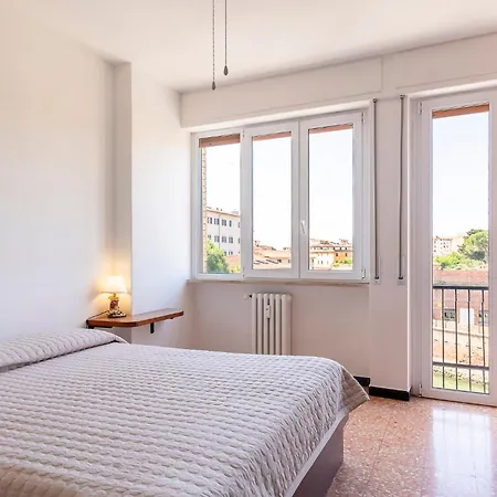 Appartement Guesthost - Spacious With Canal&fortress View Livorno